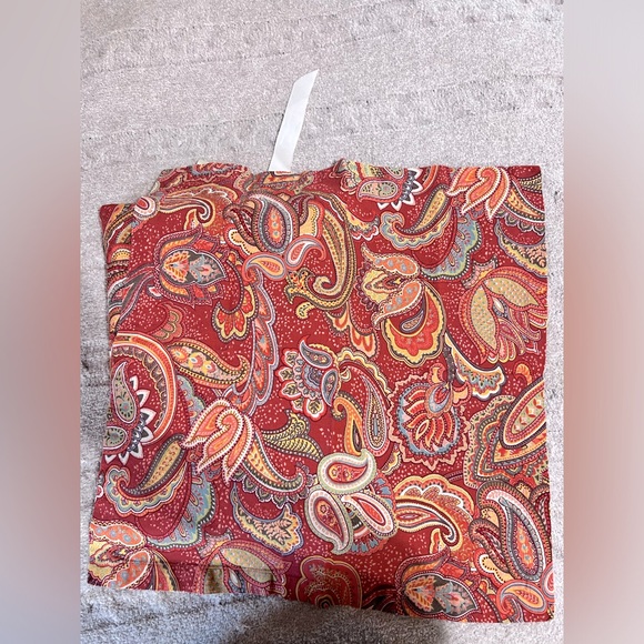 Pottery Barn Ana Paisley Table Runner and Four Napkins, GUC. Ana Paisley - Picture 4 of 8